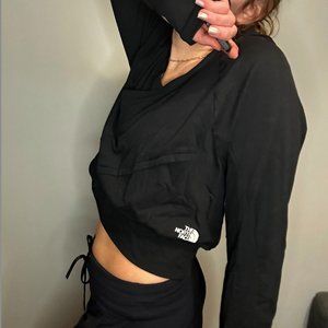 North Face Motivation Front Wrap Crop Hoodie Black